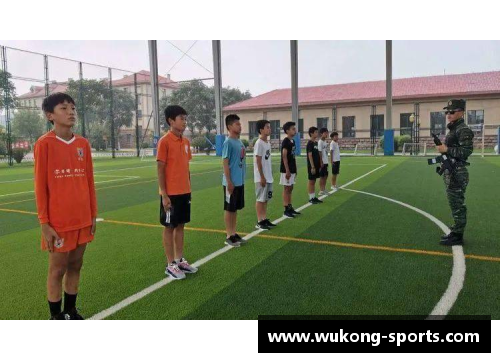 鲁能球员车：训练、比赛与生活的交汇点