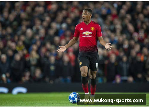 塞维利亚宣布续约主队核心后卫恩尼里克，为球队稳固中后防线